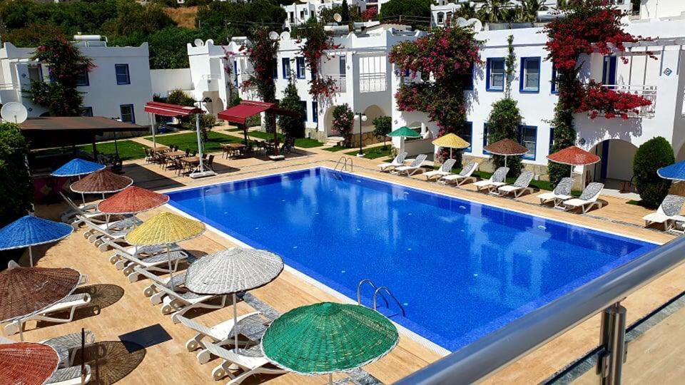 Paradise Apart Hotel Bitez Exterior foto